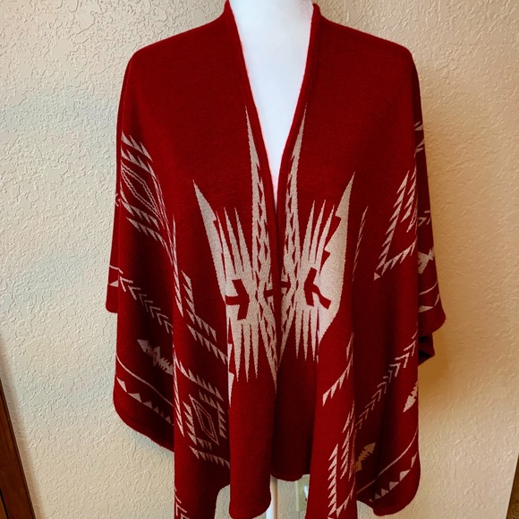Francesca's Collections Accessories - Francesca's Red Tan Aztec Tribal Southwest Western Wrap Ruana